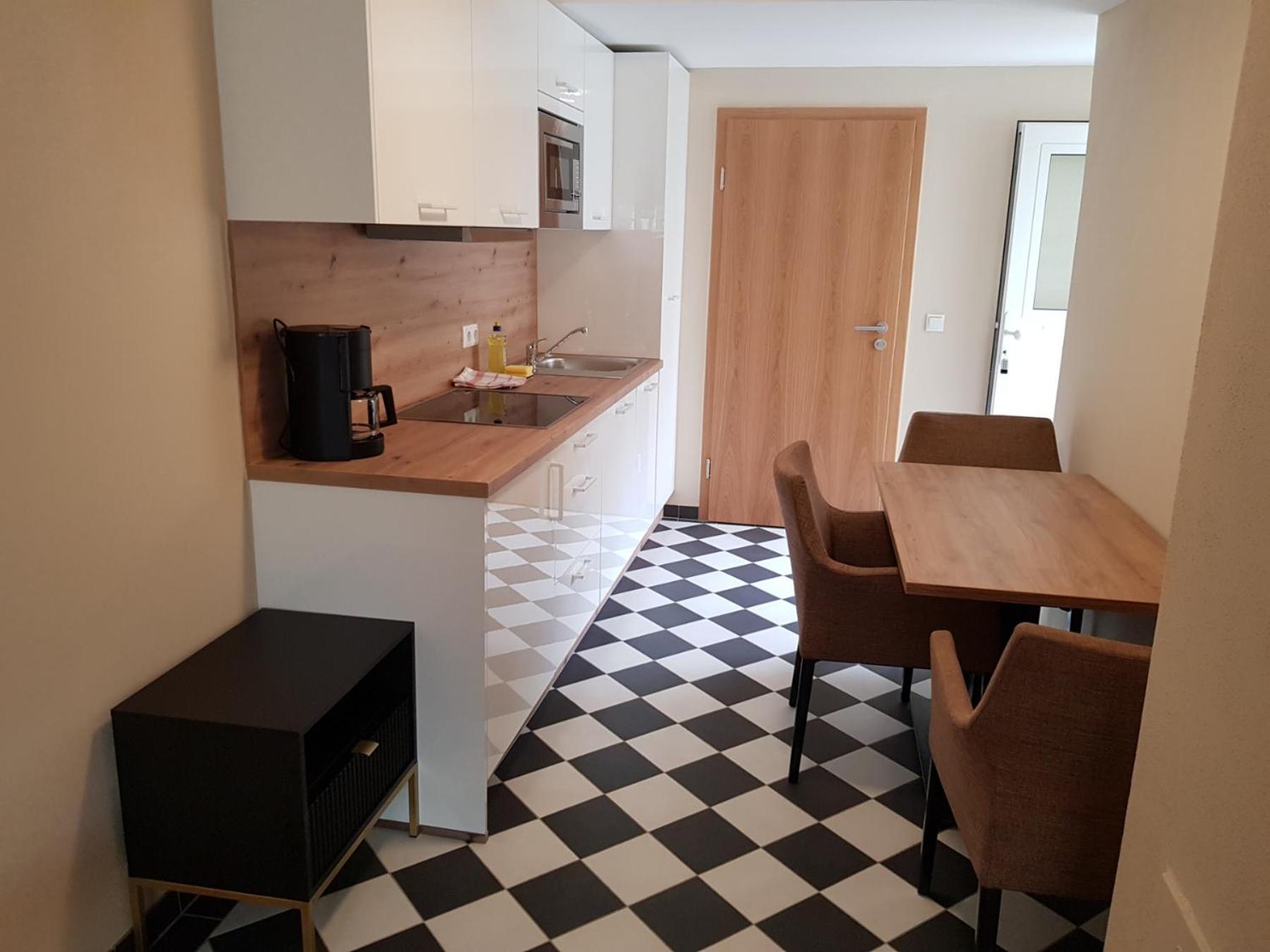 Boardinghouse Stadtmauer Apartment *